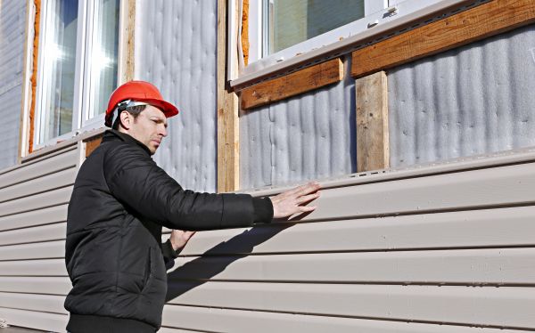 Cost of Vinyl Cladding Repair in Boise