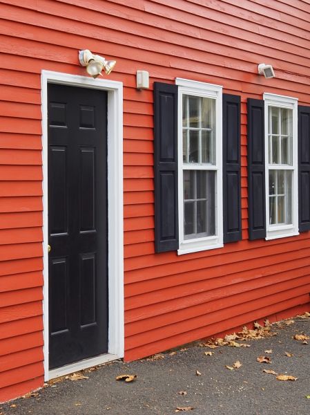 Cost of Red Vinyl Siding Installation in Boise