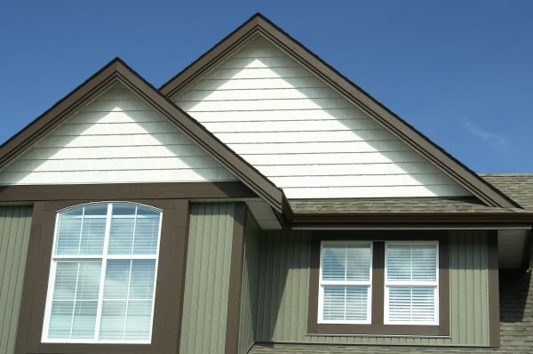 Cost of Vertical Vinyl Siding Repair in Boise